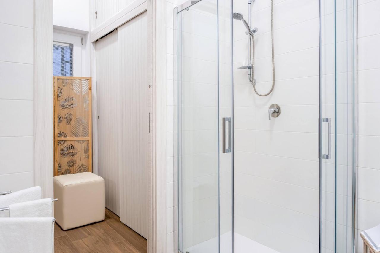 Donna Teresa Central & Cozy Apartment Tarente Buitenkant foto